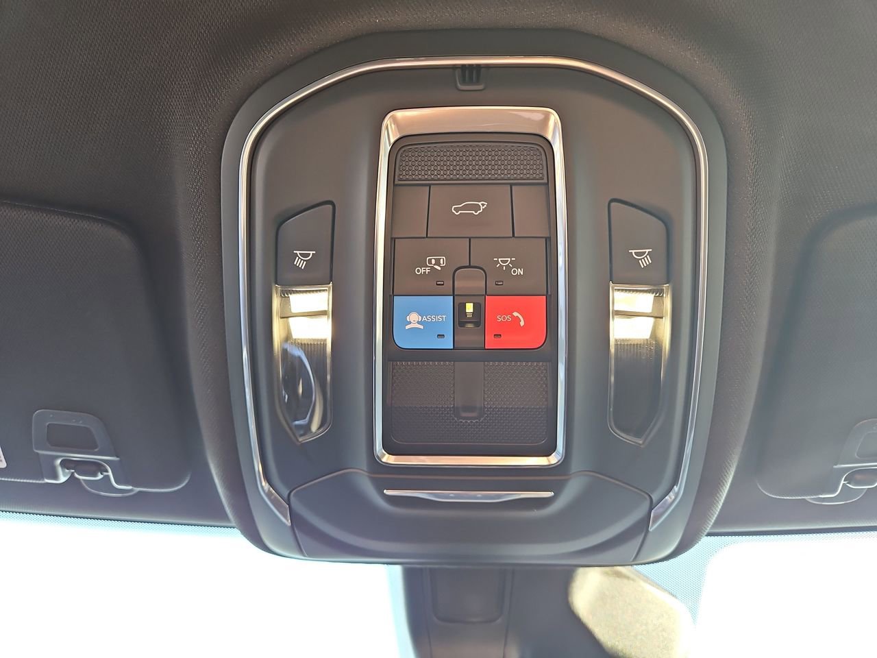 New 2025 Jeep Grand Cherokee Laredo w/ Luxury Tech Group I image 22