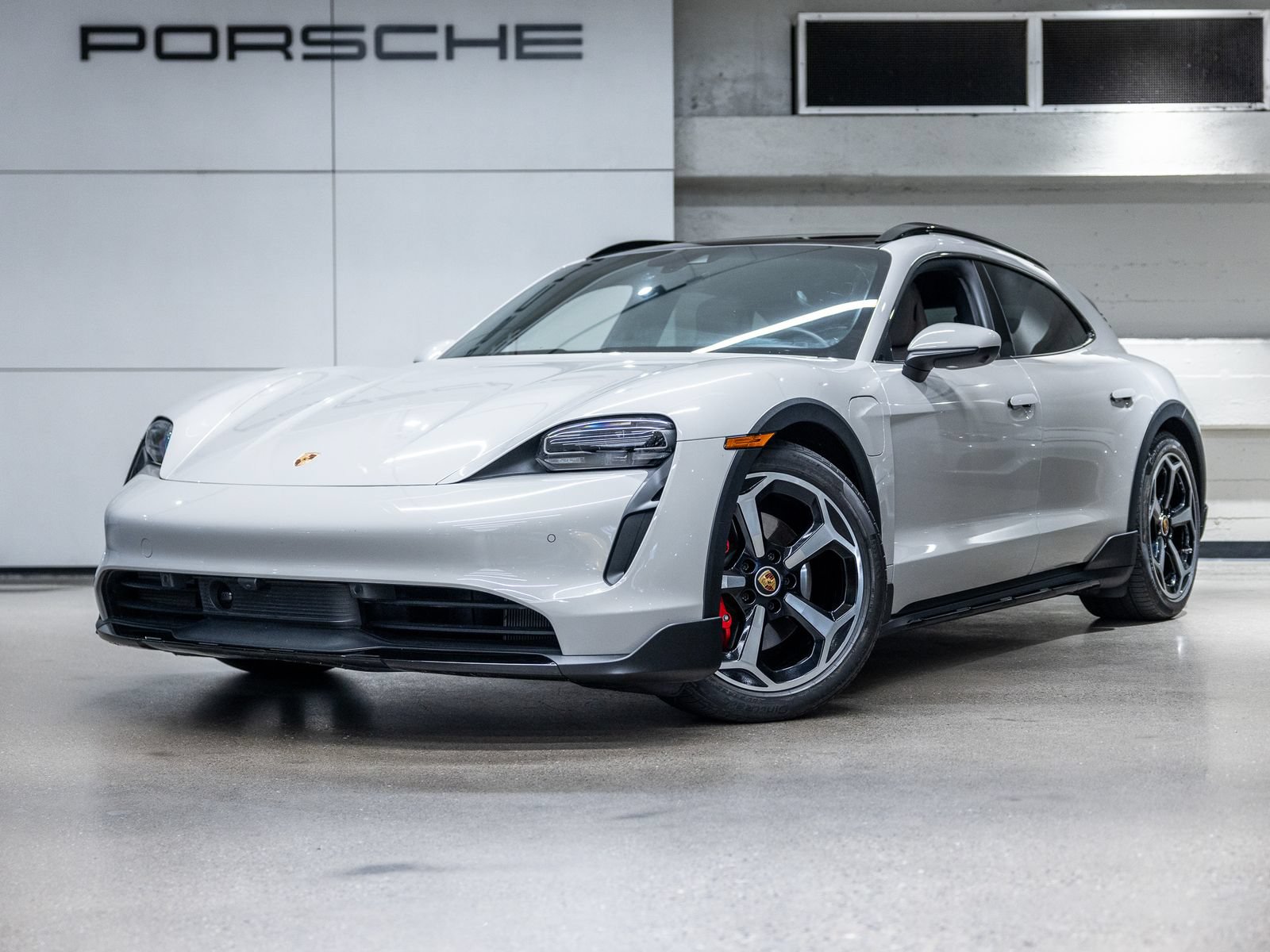 Certified 2024 Porsche Taycan 4S AWD/4WD image 1