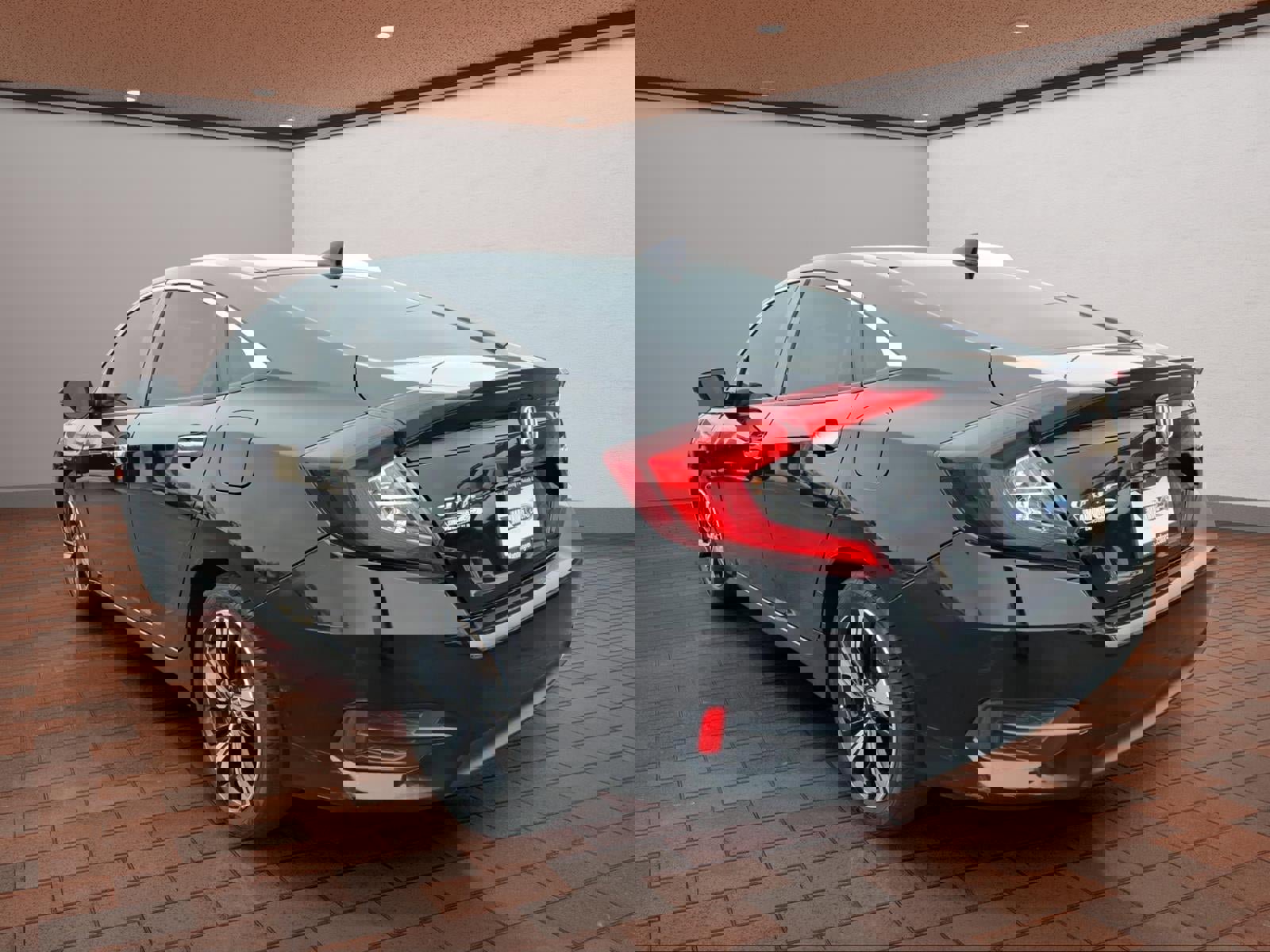 Used 2017 Honda Civic Touring image 6