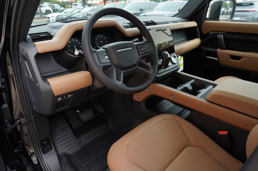 New 2026 Land Rover Defender 110 S AWD/4WD image 12