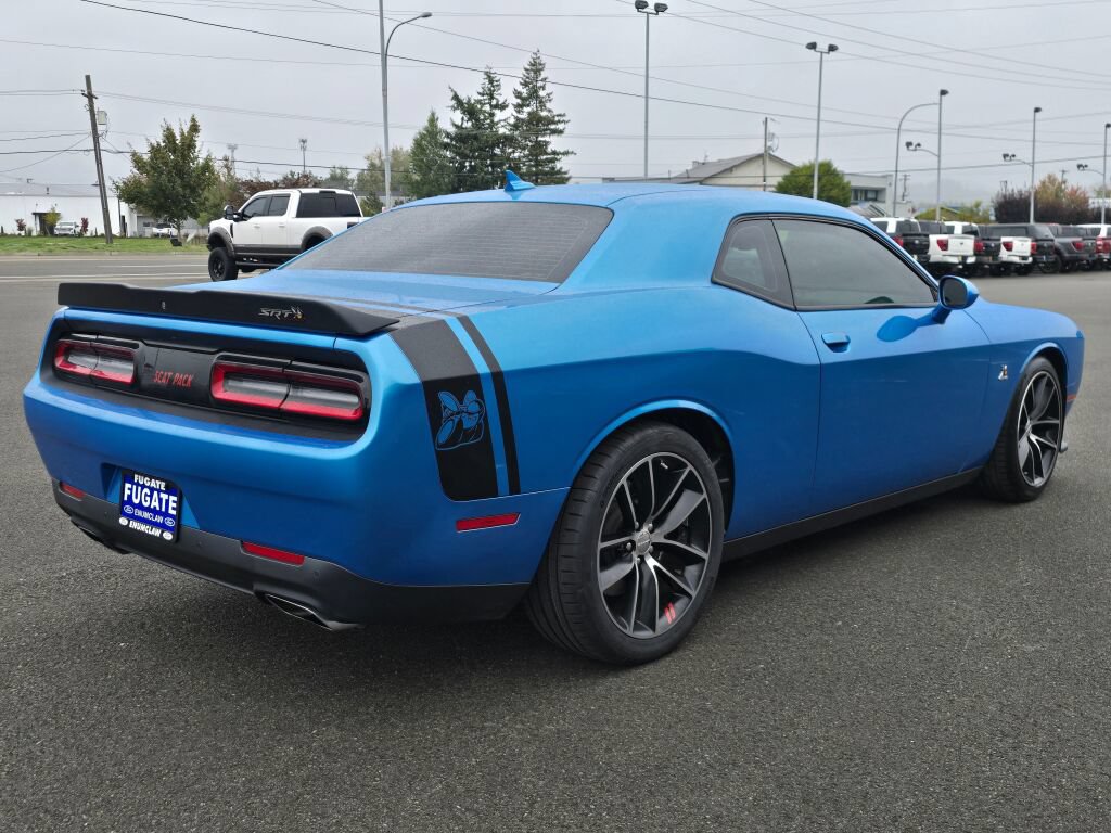 Used 2016 Dodge Challenger R/T Scat Pack w/ Technology Group RWD image 6
