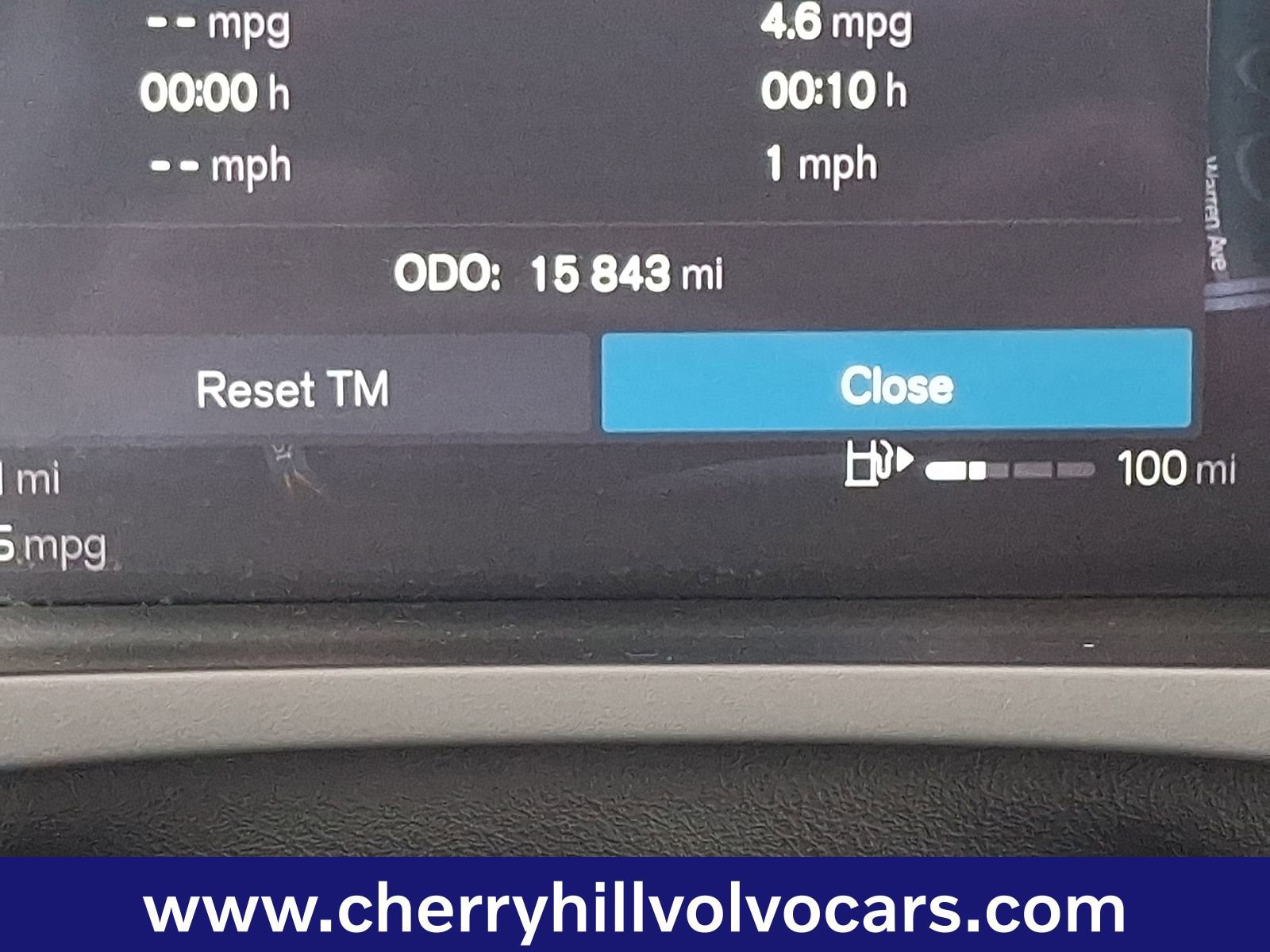 Certified 2025 Volvo V60 B5 Cross Country Plus image 21