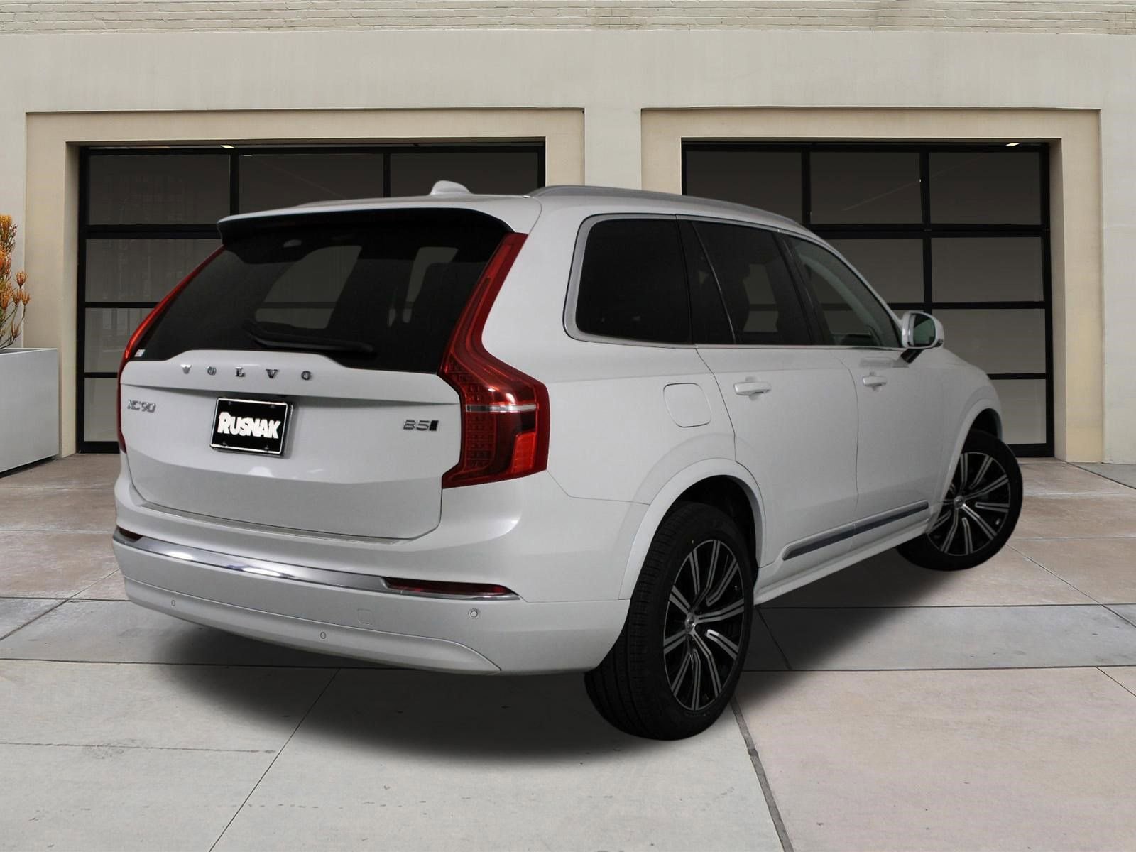 Certified 2024 Volvo XC90 B5 Core w/ Protection Package Premier image 4