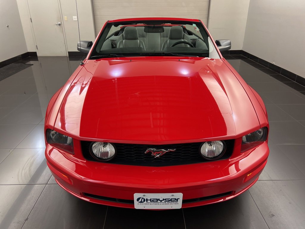 Used 2005 Ford Mustang GT Premium image 9
