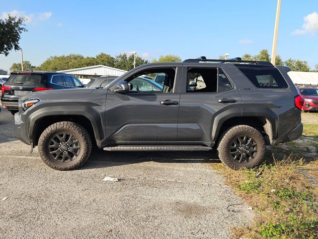 Used 2025 Toyota 4Runner SR5 image 3