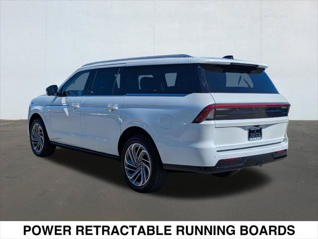 Used 2026 Lincoln Navigator L Reserve AWD/4WD image 3