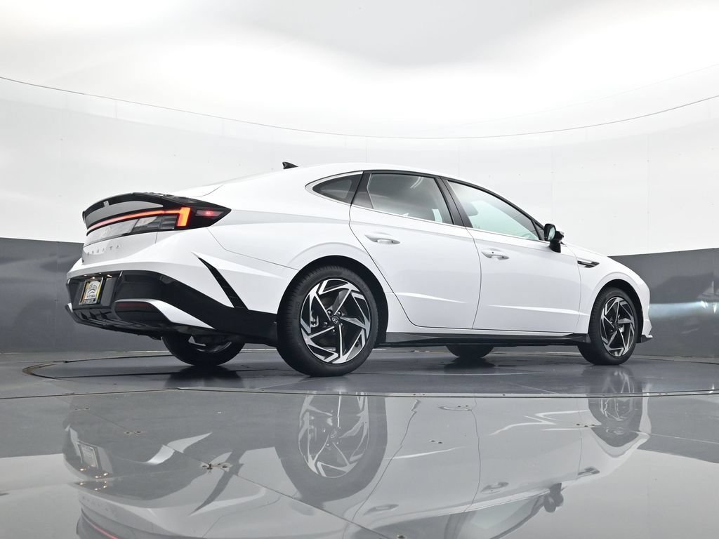 New 2026 Hyundai Sonata SEL FWD image 25