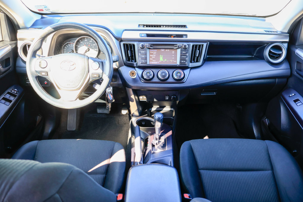 Used 2016 Toyota RAV4 LE FWD image 8