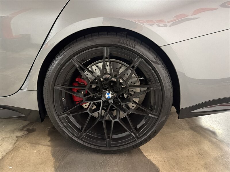 Used 2022 BMW M3 w/ M Carbon Exterior Package RWD image 9