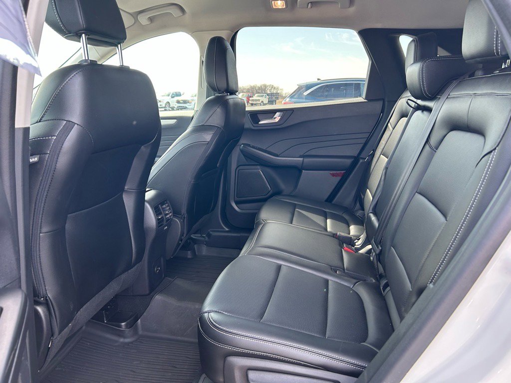 Used 2022 Ford Escape SEL image 15