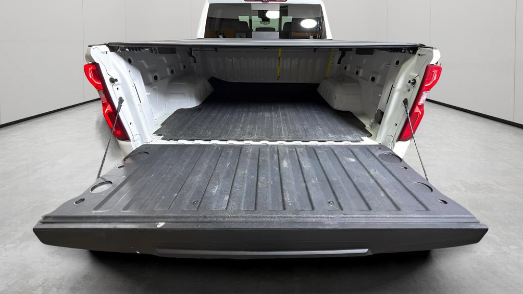 Certified 2024 Chevrolet Silverado 1500 LTZ w/ Technology Package AWD/4WD image 29