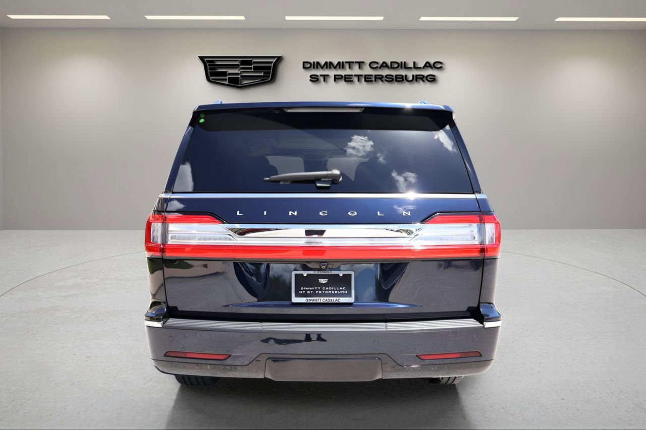 Used 2021 Lincoln Navigator Reserve w/ Luxury Package image 4
