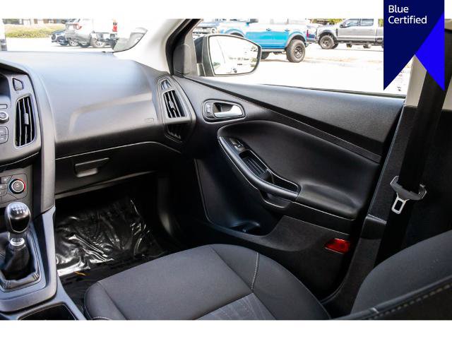 Certified 2018 Ford Focus SE FWD image 15