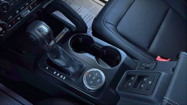 New 2026 Ford Bronco Outer Banks w/ Sasquatch Package image 25