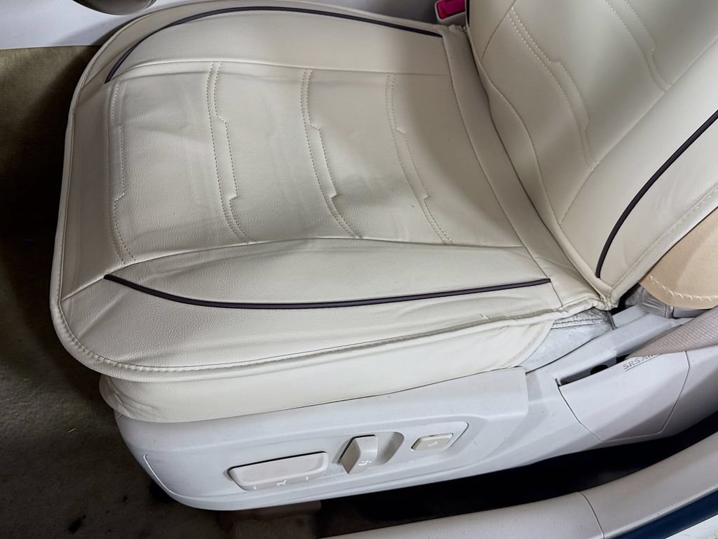 Used 2013 Lexus ES 350 w/ Luxury Pkg FWD image 24