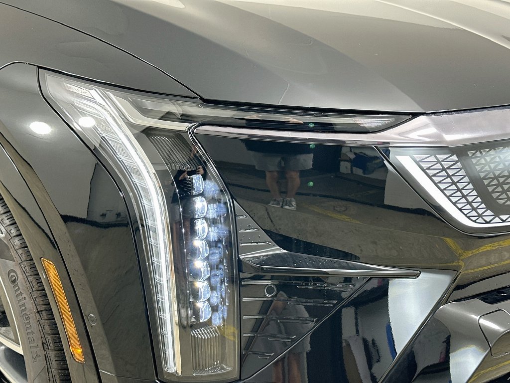New 2027 Cadillac Optiq Sport w/ LPO, Floor Liner Package AWD/4WD image 41