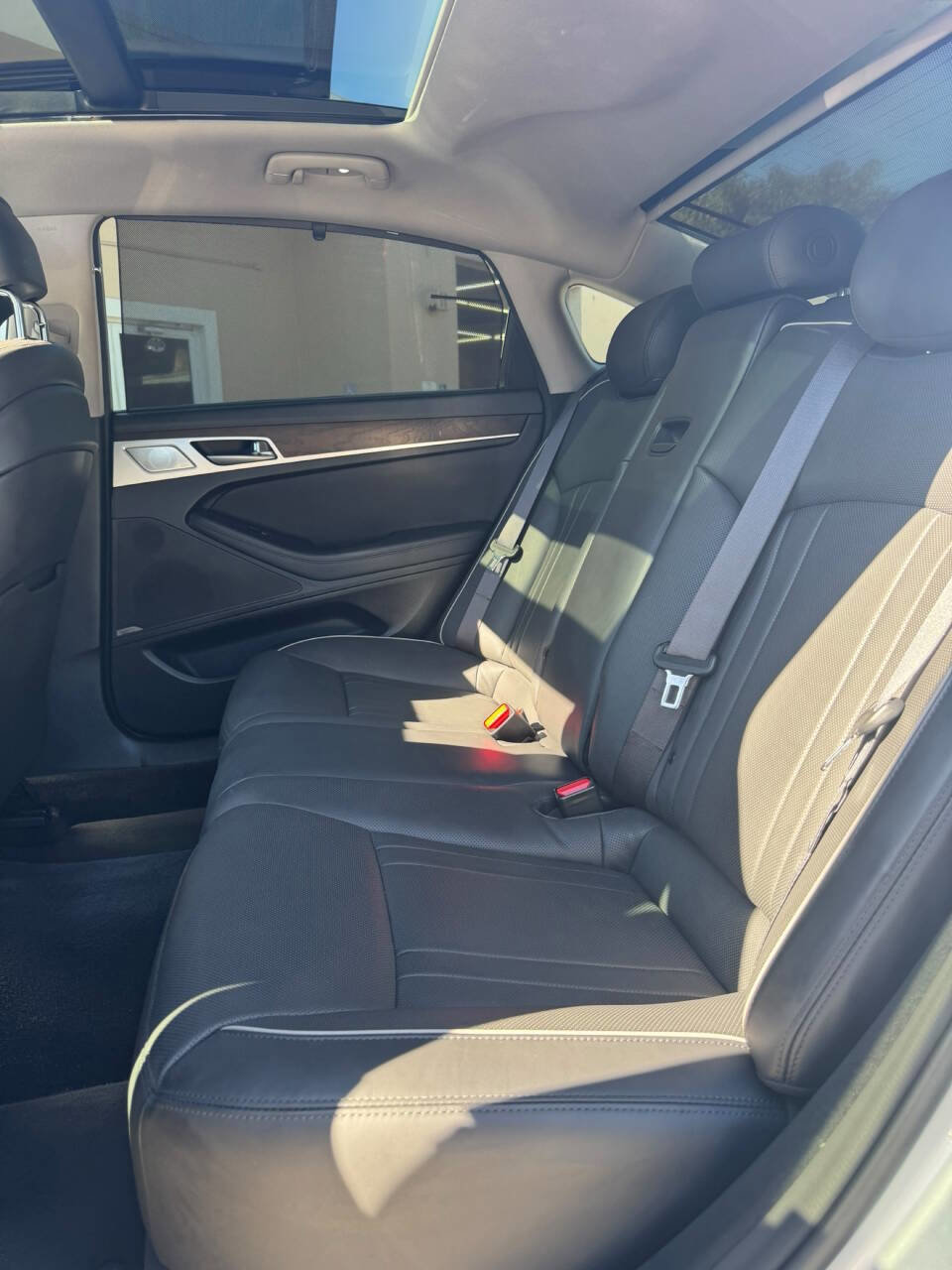 Used 2018 Genesis G80 3.8 w/ Option Group 03 image 22