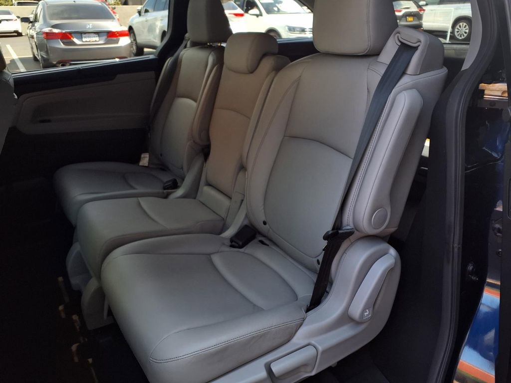 Used 2021 Honda Odyssey Touring image 17