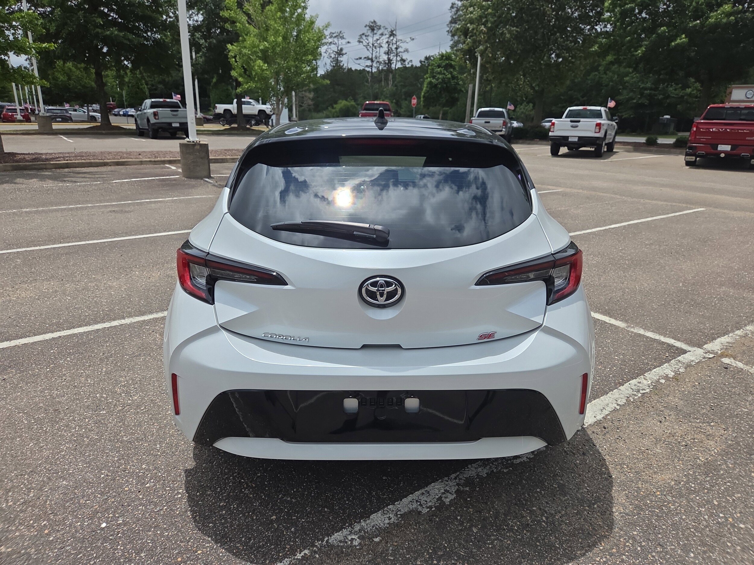 Used 2025 Toyota Corolla SE FWD image 4