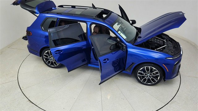 Used 2025 BMW X7 M60i image 88