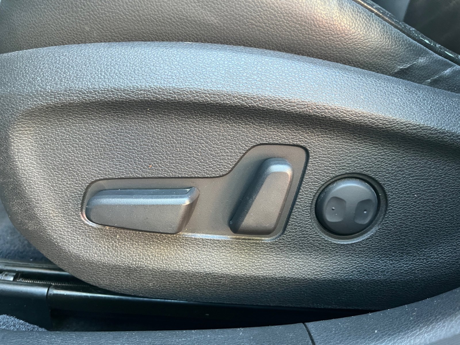 Used 2015 Hyundai Sonata Sport w/ Option Group 03 FWD image 13
