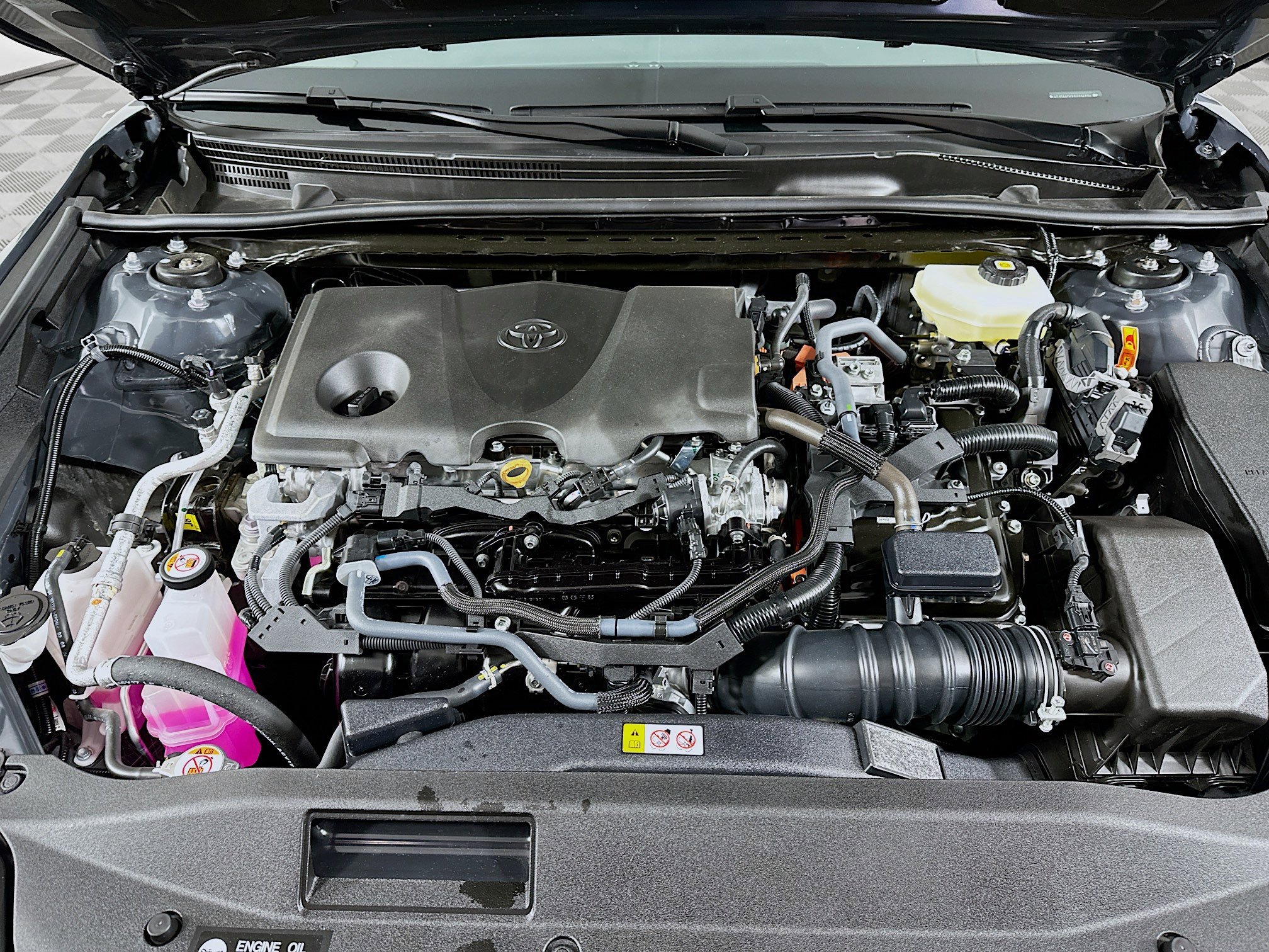 Used 2025 Toyota Camry LE image 31