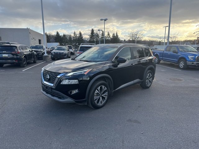 Certified 2023 Nissan Rogue SV w/ SV Premium Package image 3