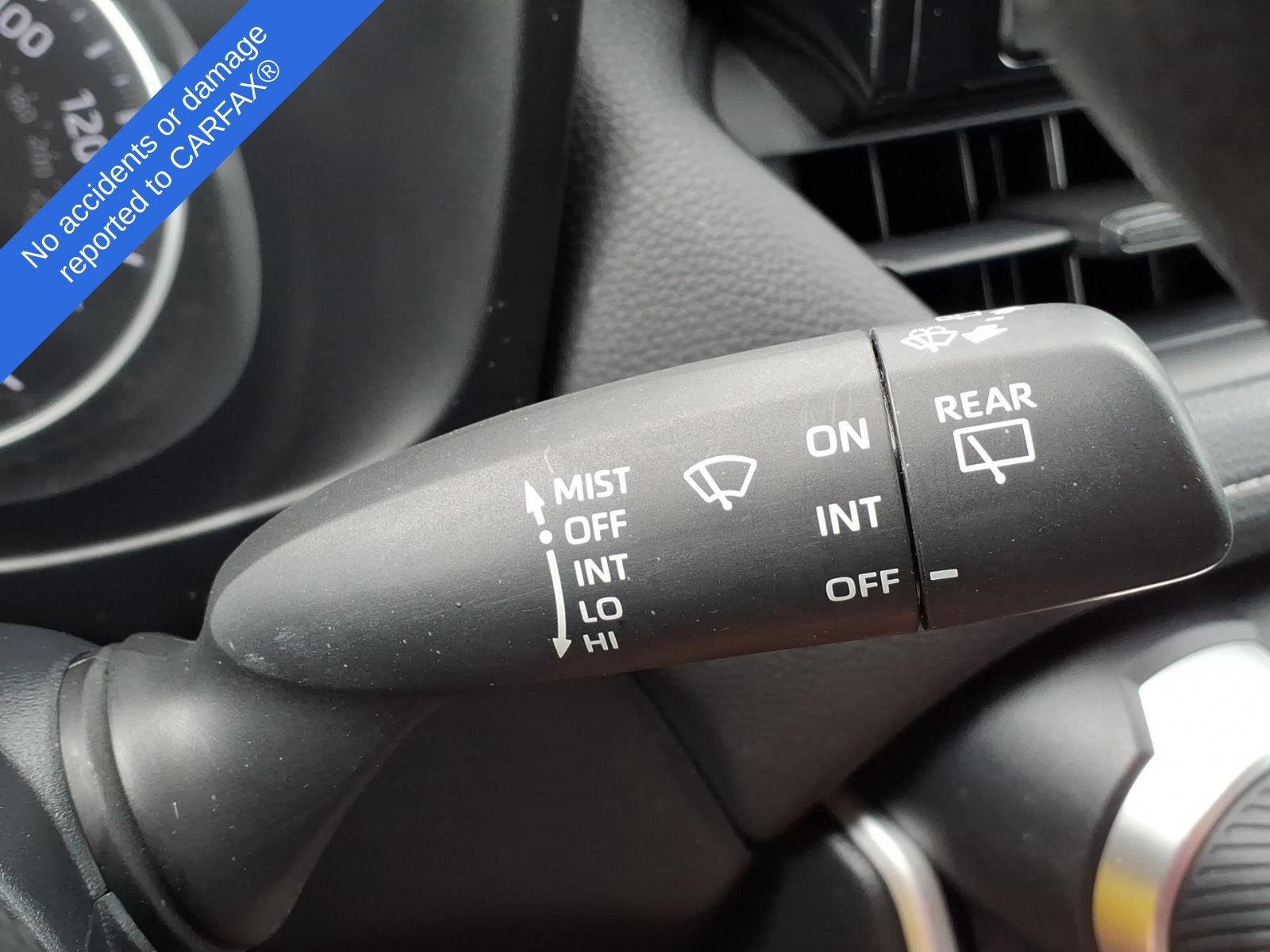 Used 2019 Toyota RAV4 LE AWD/4WD image 22