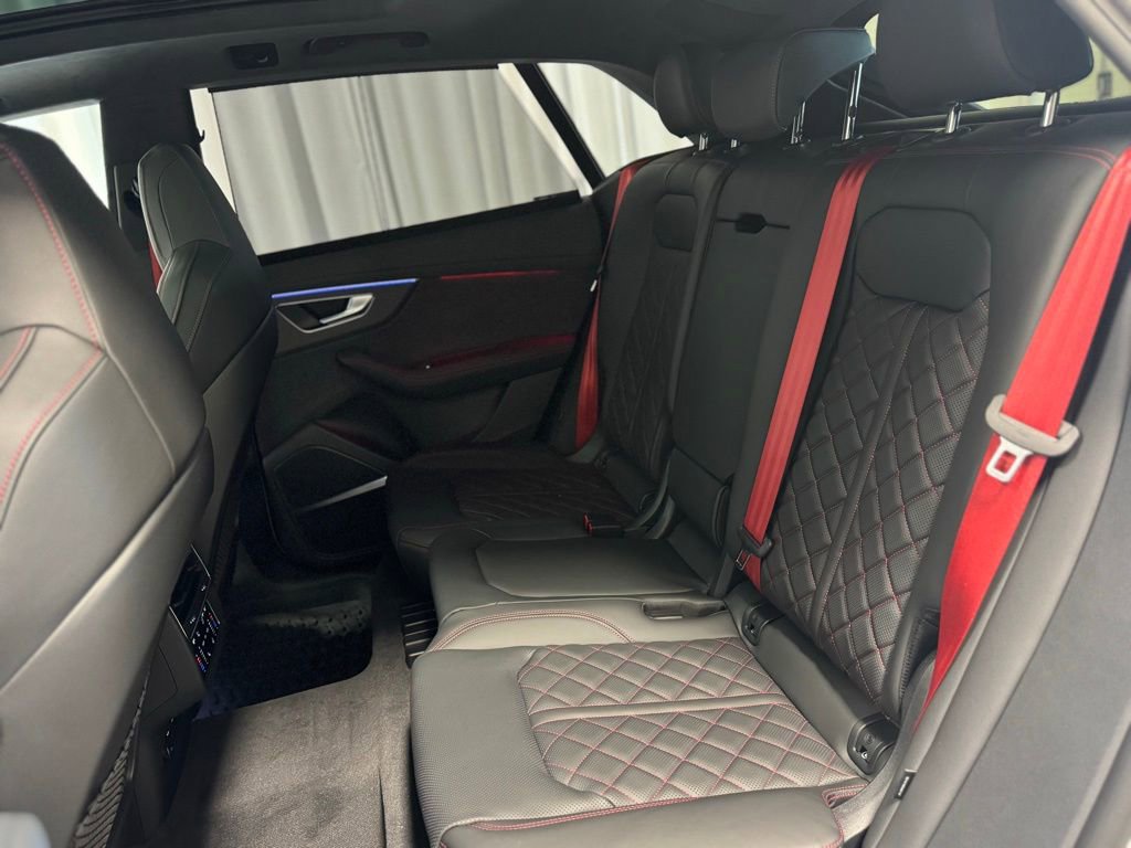 New 2026 Audi SQ8 Prestige image 27