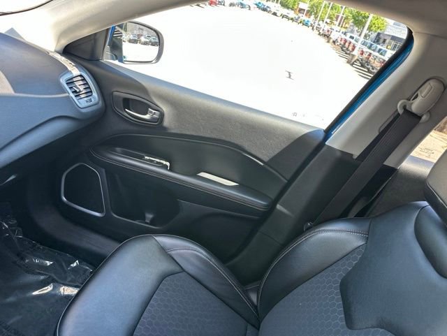Used 2018 Jeep Compass Latitude w/ Popular Equipment Group AWD/4WD image 49