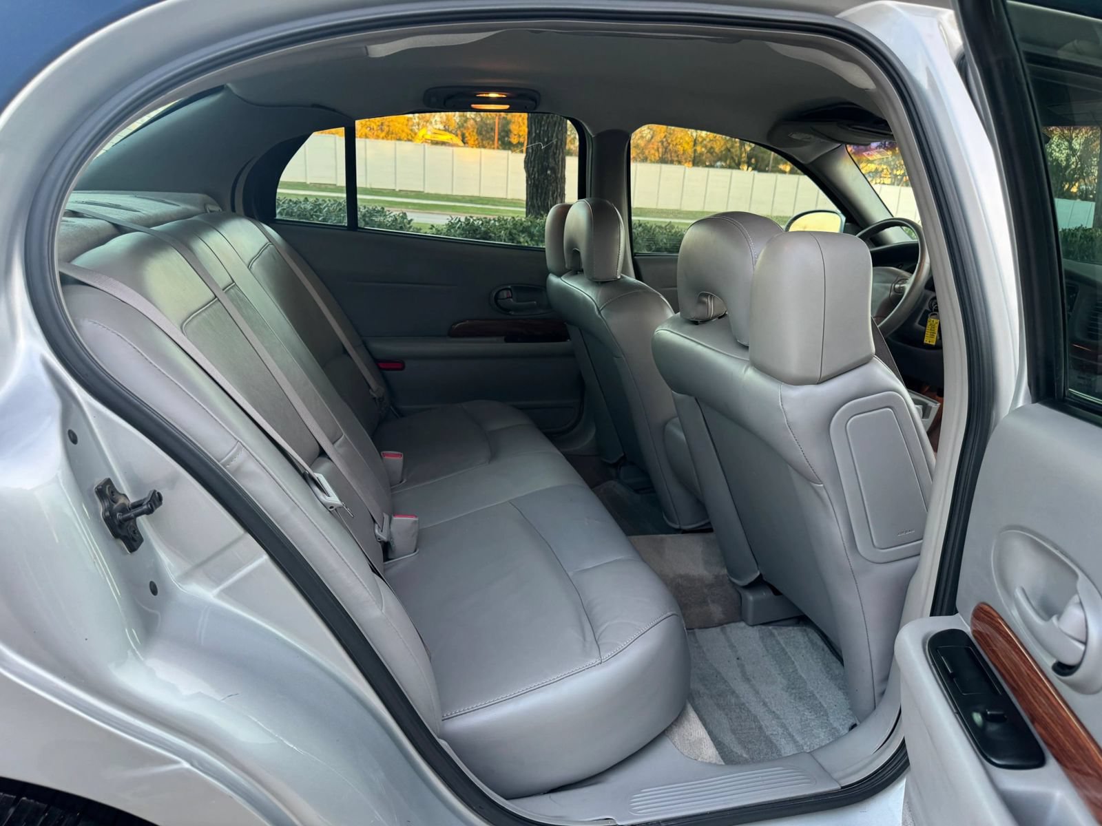 Used 2002 Buick Le Sabre Custom w/ Luxury Pkg FWD image 35