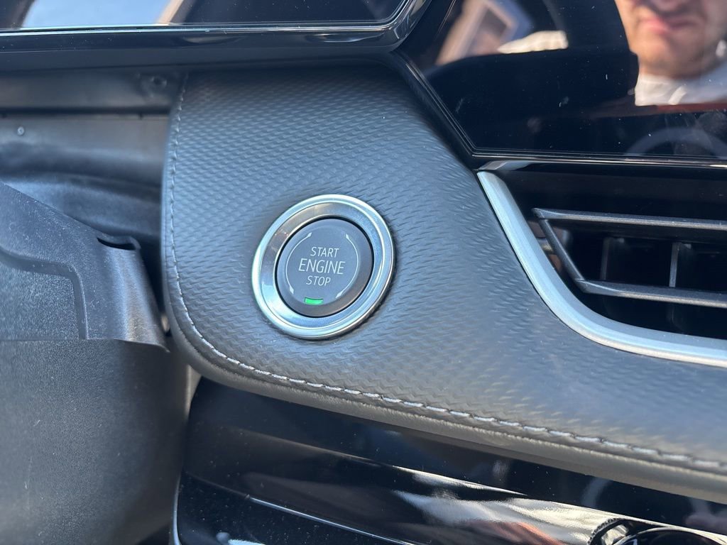 Used 2026 Chevrolet Equinox LT w/ Midnight Edition image 24