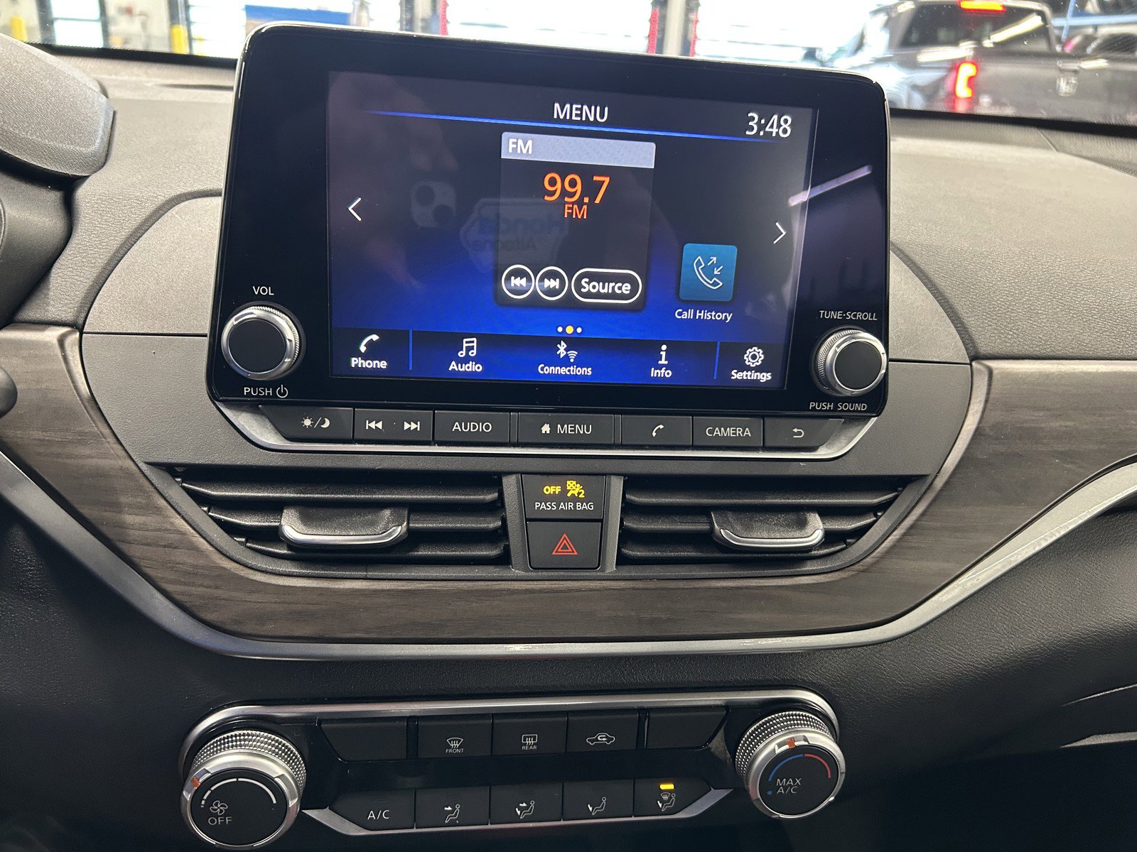 Used 2024 Nissan Altima 2.5 SV image 30