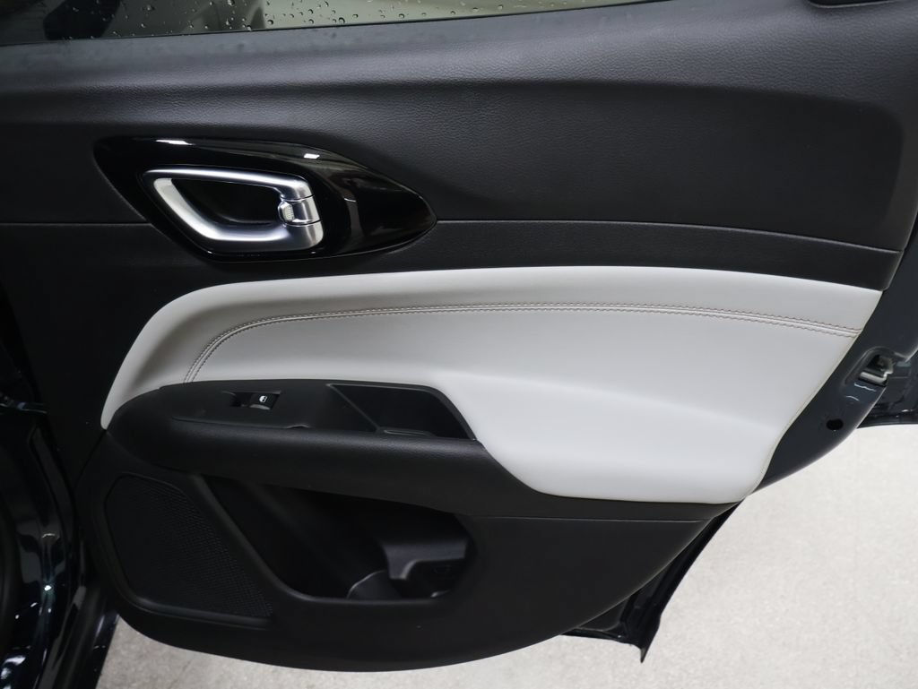 New 2026 Jeep Compass Limited AWD/4WD image 16