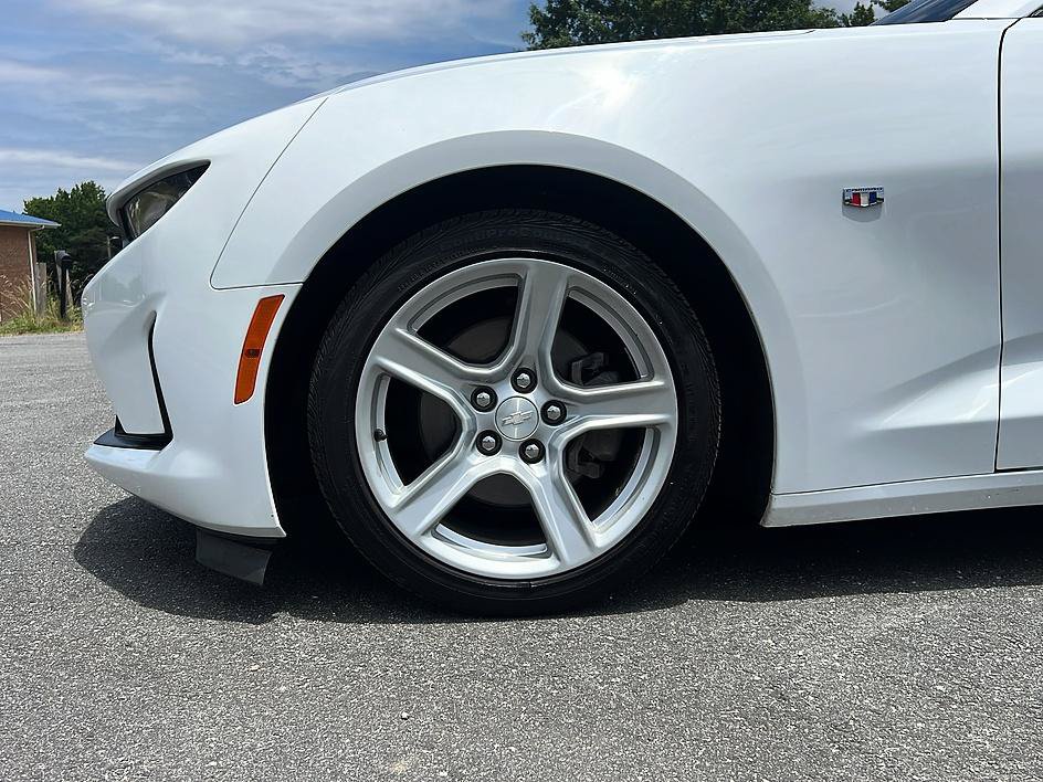 Used 2021 Chevrolet Camaro LT RWD image 21