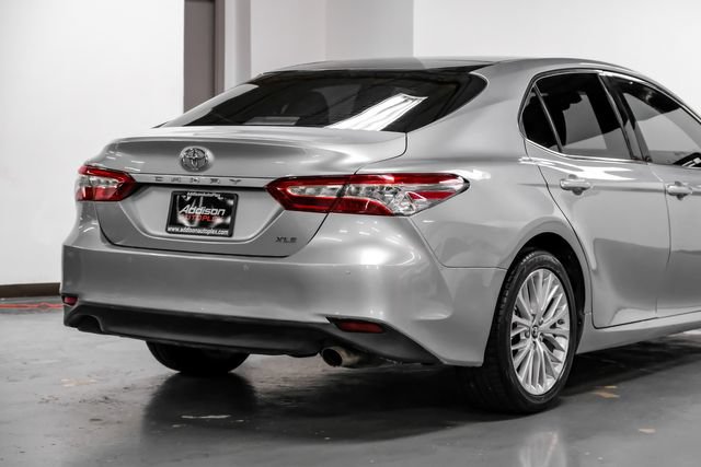 Used 2018 Toyota Camry XLE FWD image 13