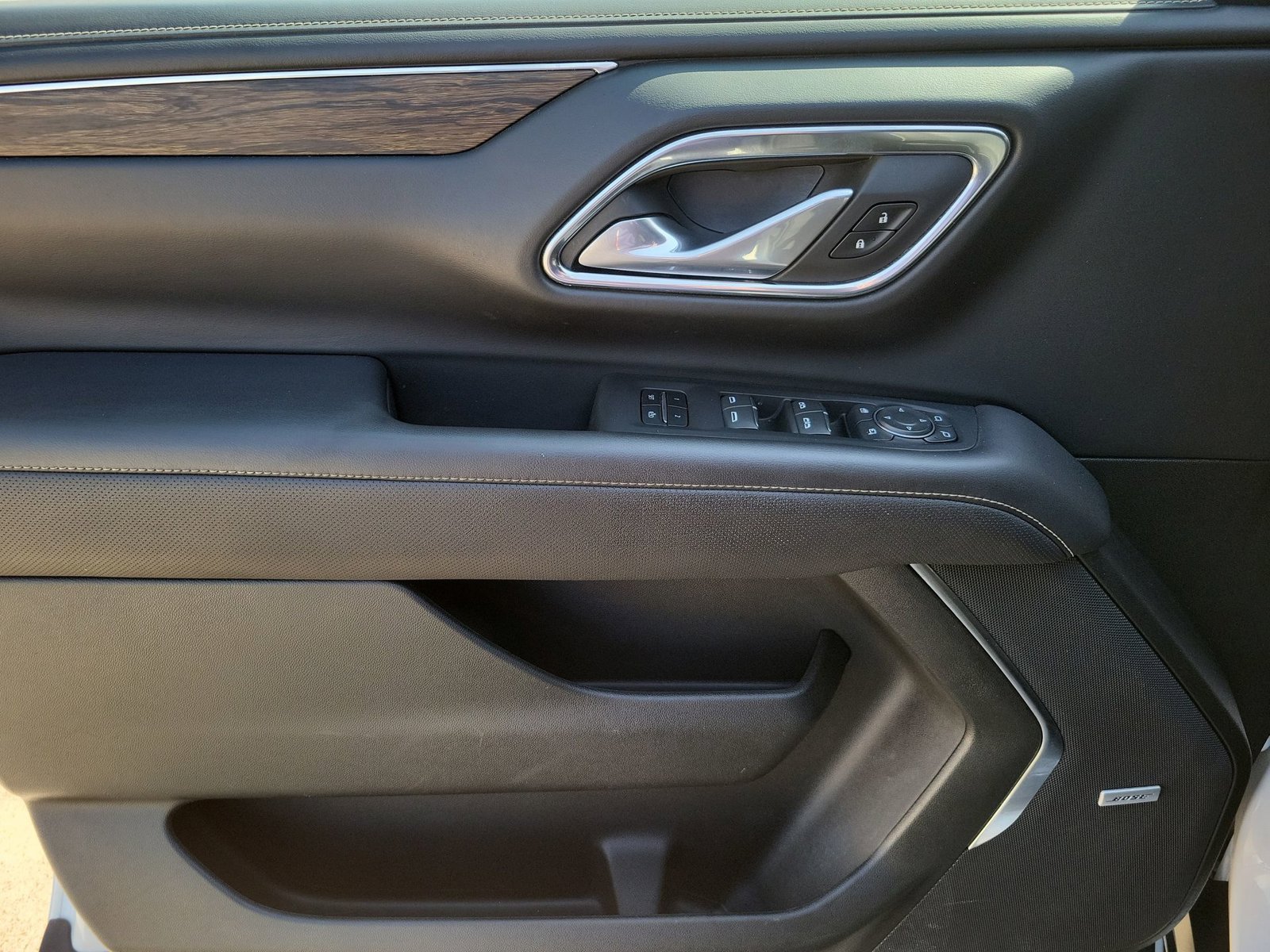 Used 2024 Chevrolet Tahoe Premier RWD image 21