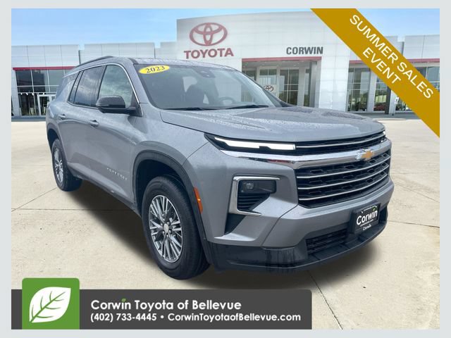 Used 2024 Chevrolet Traverse LT