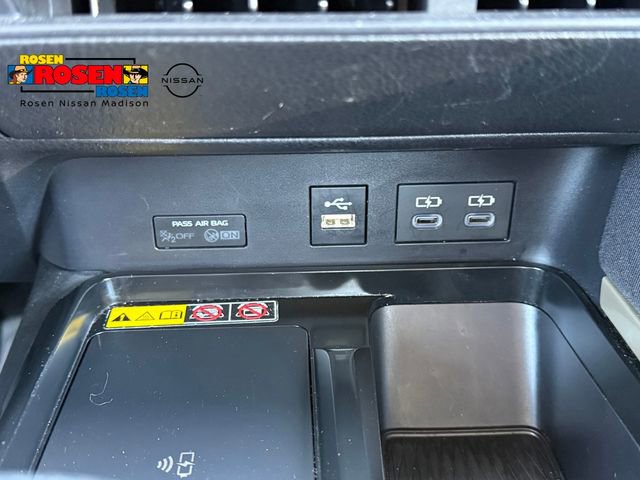 Used 2025 Toyota Camry LE FWD image 19