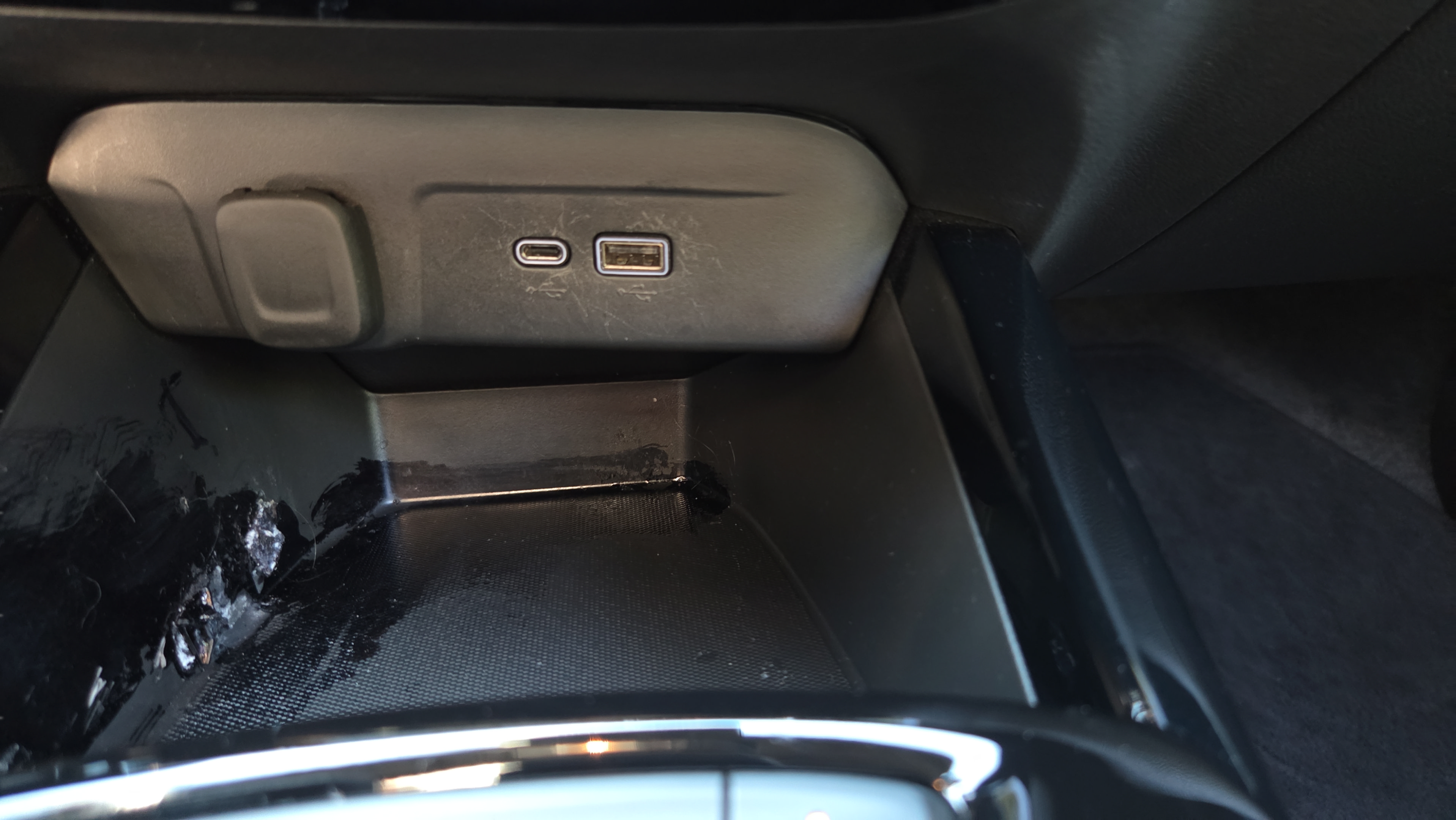 Used 2025 Chevrolet Trax RS FWD image 21