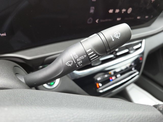 Used 2025 Buick Envista Avenir image 56