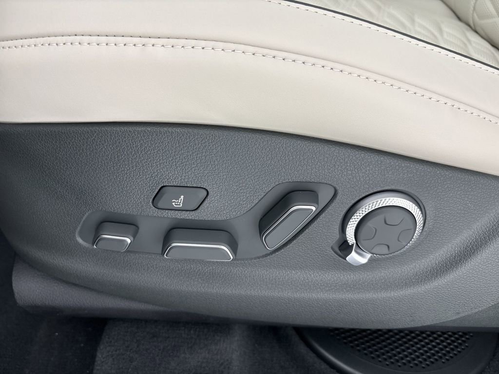 New 2026 Genesis GV80 3.5T e-SC AWD/4WD image 14