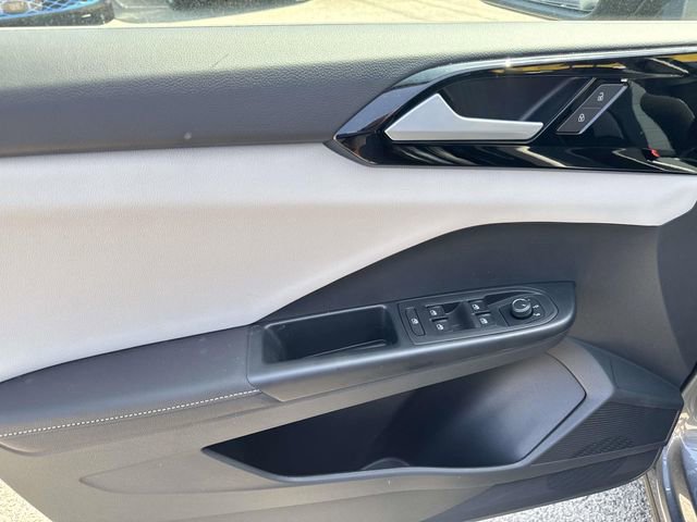 New 2026 Volkswagen Taos S FWD image 12