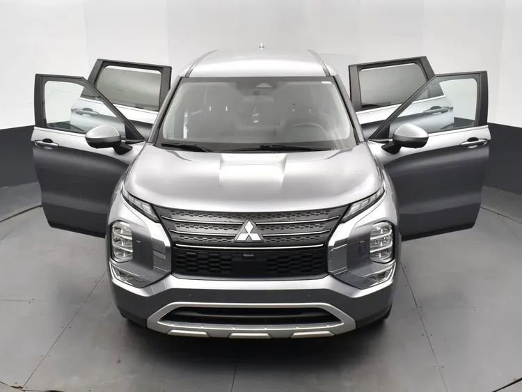 Used 2024 Mitsubishi Outlander Ralliart AWD/4WD image 10