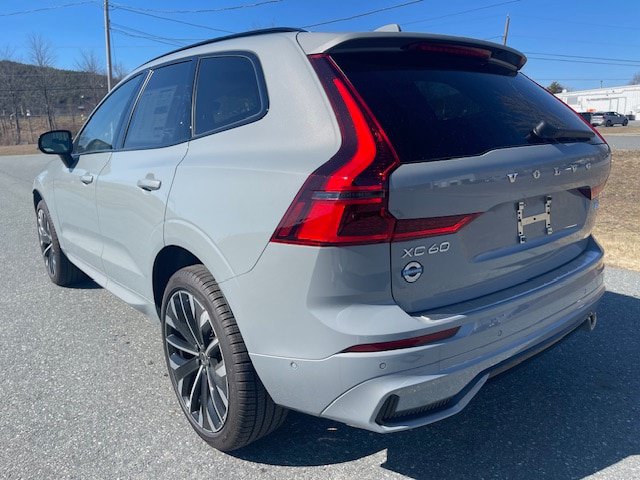 New 2026 Volvo XC60 B5 Ultra w/ Protection Package Premier AWD/4WD image 2