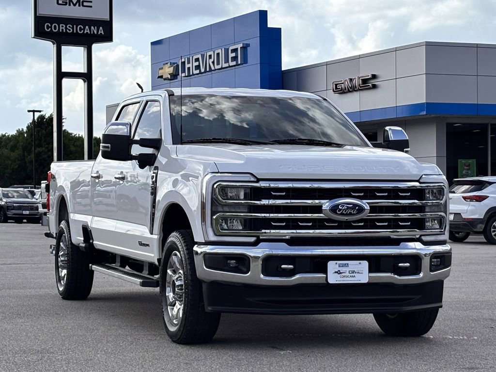 Used 2024 Ford F350 Lariat w/ Chrome Package AWD/4WD image 2