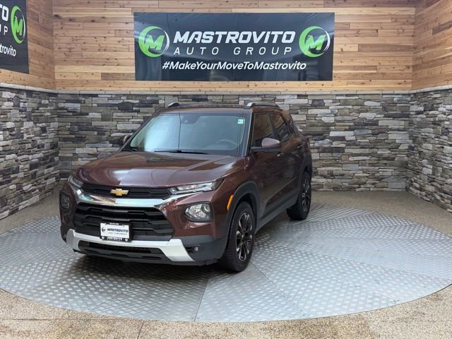 Used 2022 Chevrolet TrailBlazer LT w/ Driver Confidence Package FWD image 4