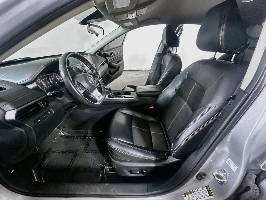 Used 2022 Nissan Altima 2.5 SR FWD image 16