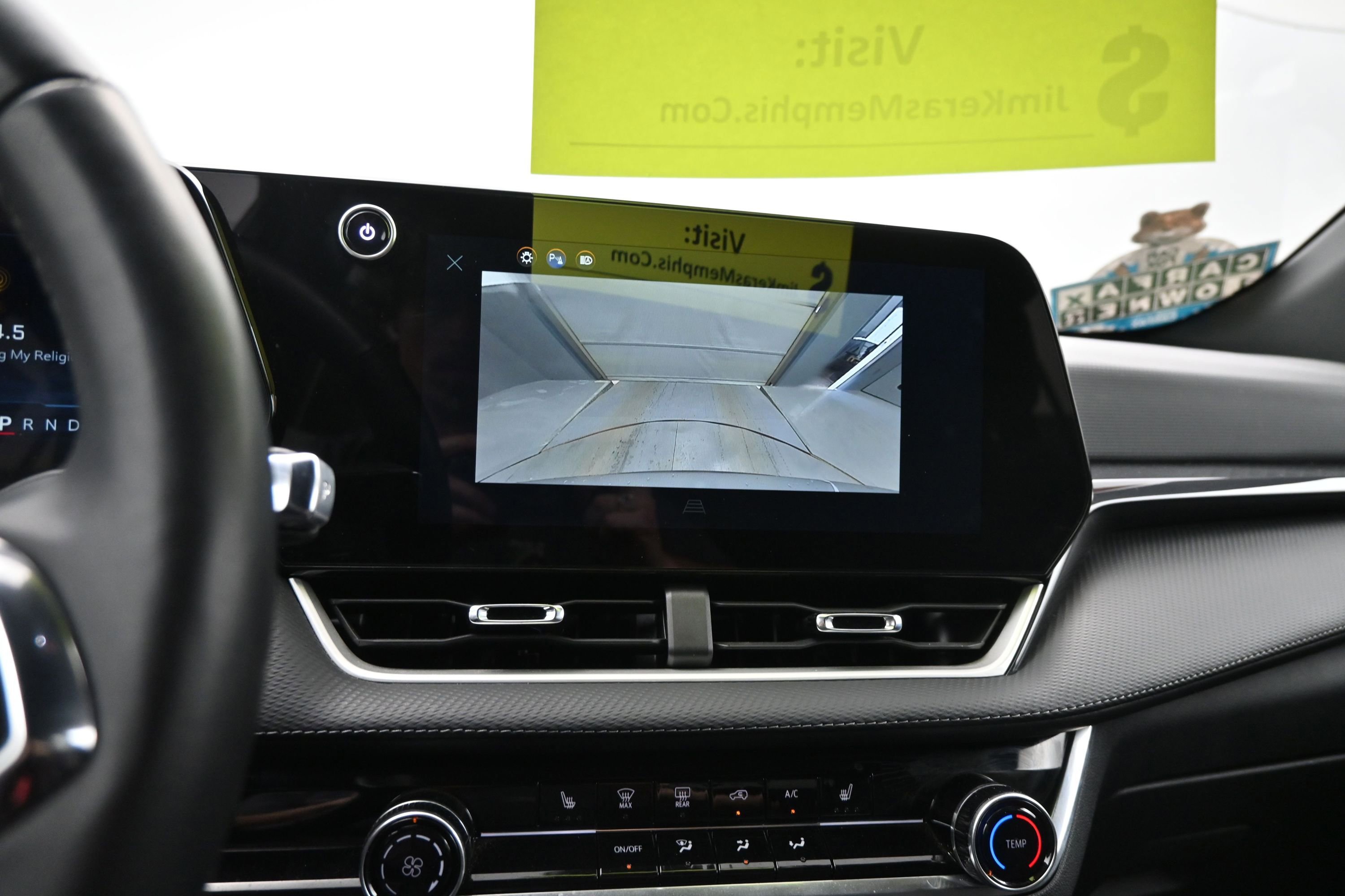 Used 2025 Chevrolet Equinox LT FWD image 15