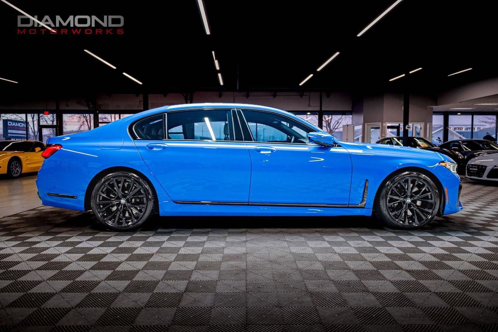 Used 2021 BMW 750i xDrive w/ Executive Package image 36